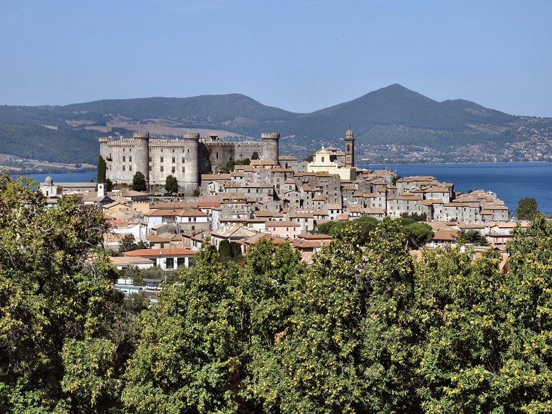 Granducato di Bracciano, Massi, chiostro
