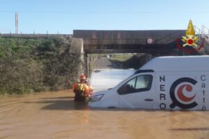 Allagato il sottopasso di Vigna di Valle