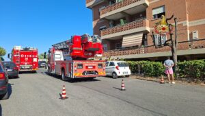 Incendio in via Chiusdino a Roma: quattro persone in ospedale per accertamenti dopo inalazione fumo