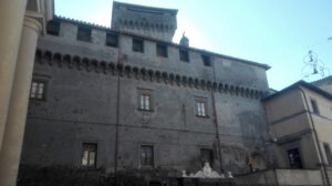 Carbognano: Castello di Giulia Farnese