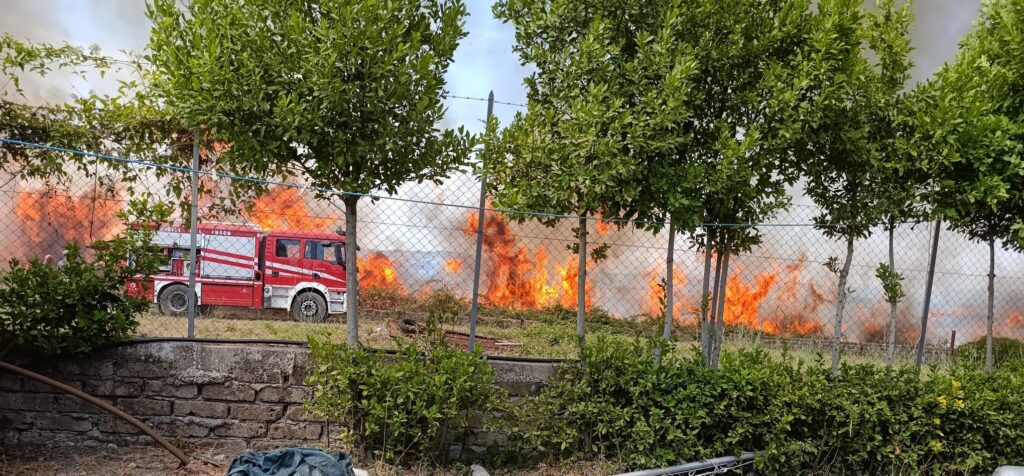 incendio, vasto
