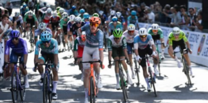 Ciclismo: Dorian Godon vince in volata ad Anguillara il Gran Premio del Lazio