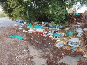 Ancora rifiuti sulle strade provinciali romane: la denuncia di Italia dei Diritti De Pierro