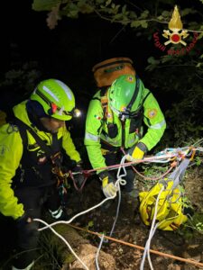 Mazzano Romano: trovato morto in un crepaccio. Vigili del Fuoco recuperano salma